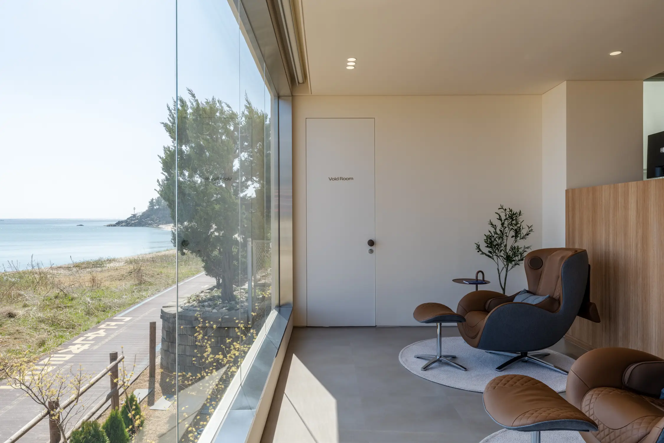 확 트인 공용 공간