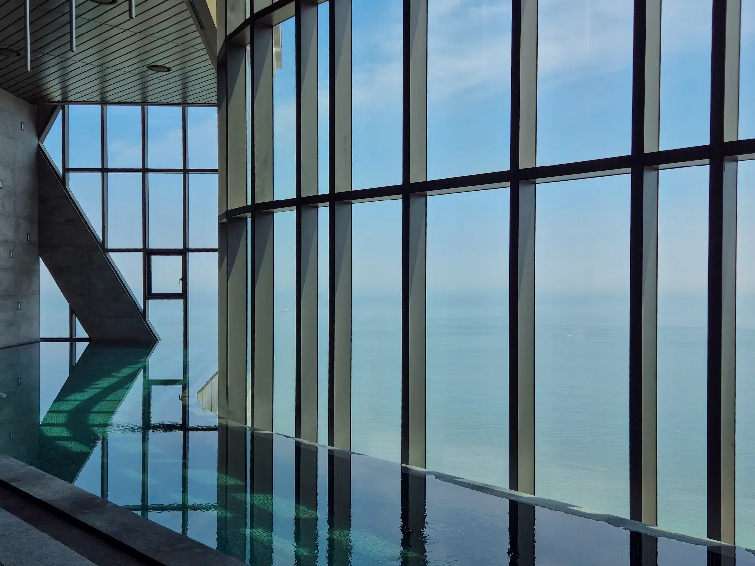 Luxury Infinity Pool