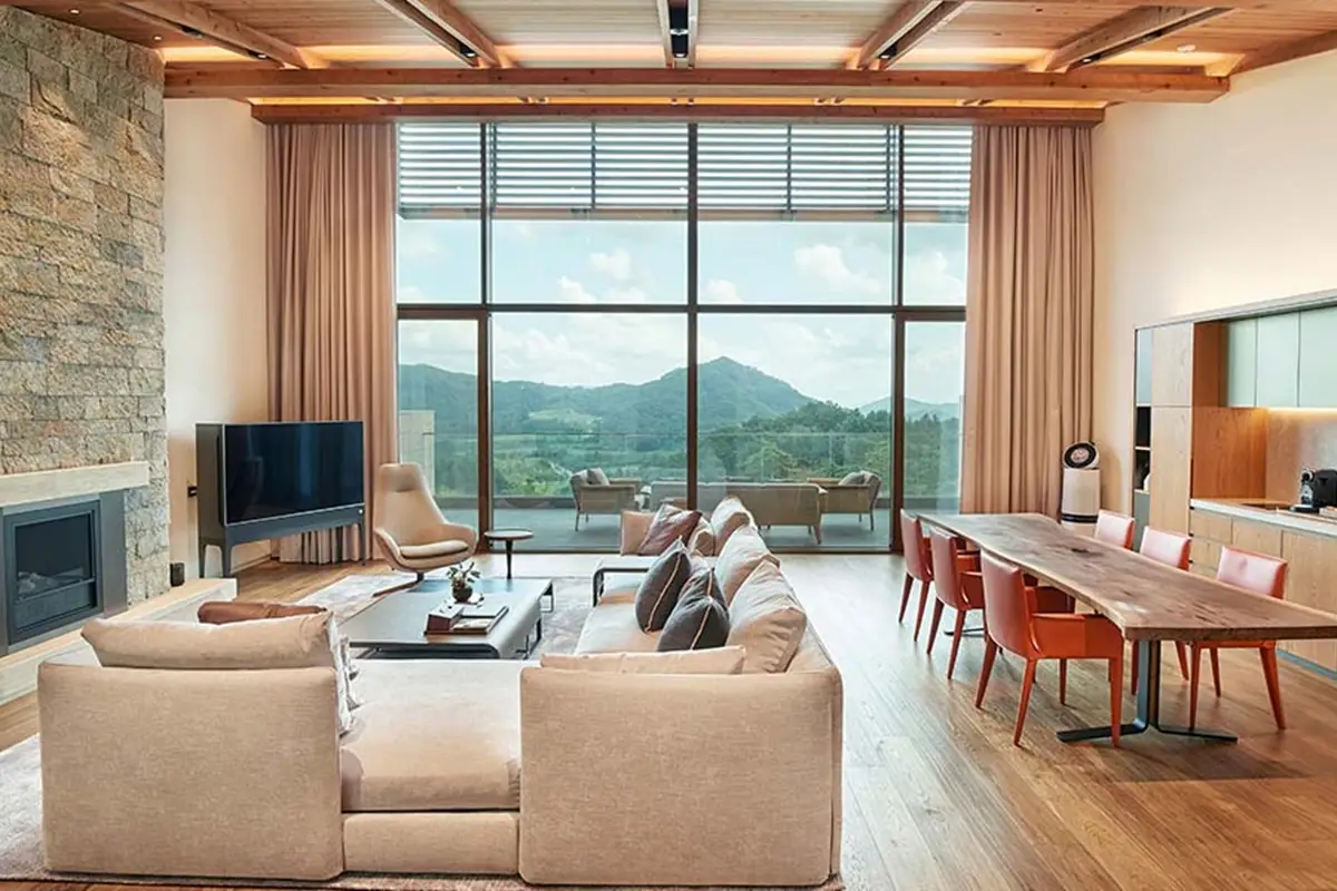 천혜의 자연 속 5성 호텔