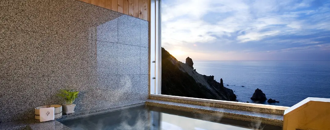 객실에서 즐기는 오션뷰 노천탕