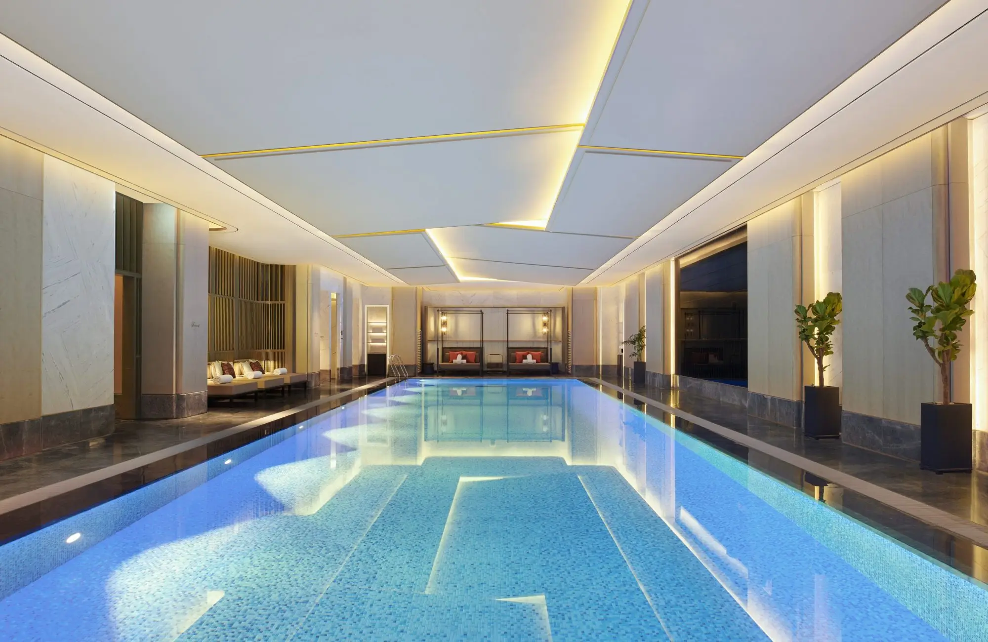 사계절 내내 즐기는 수영장