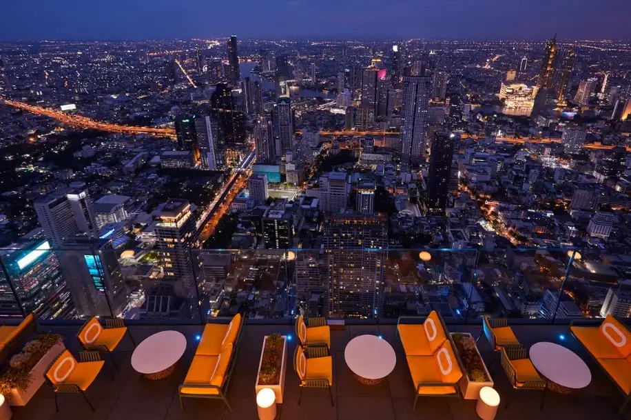 방콕에서 가장 높은 78층 루프탑 바