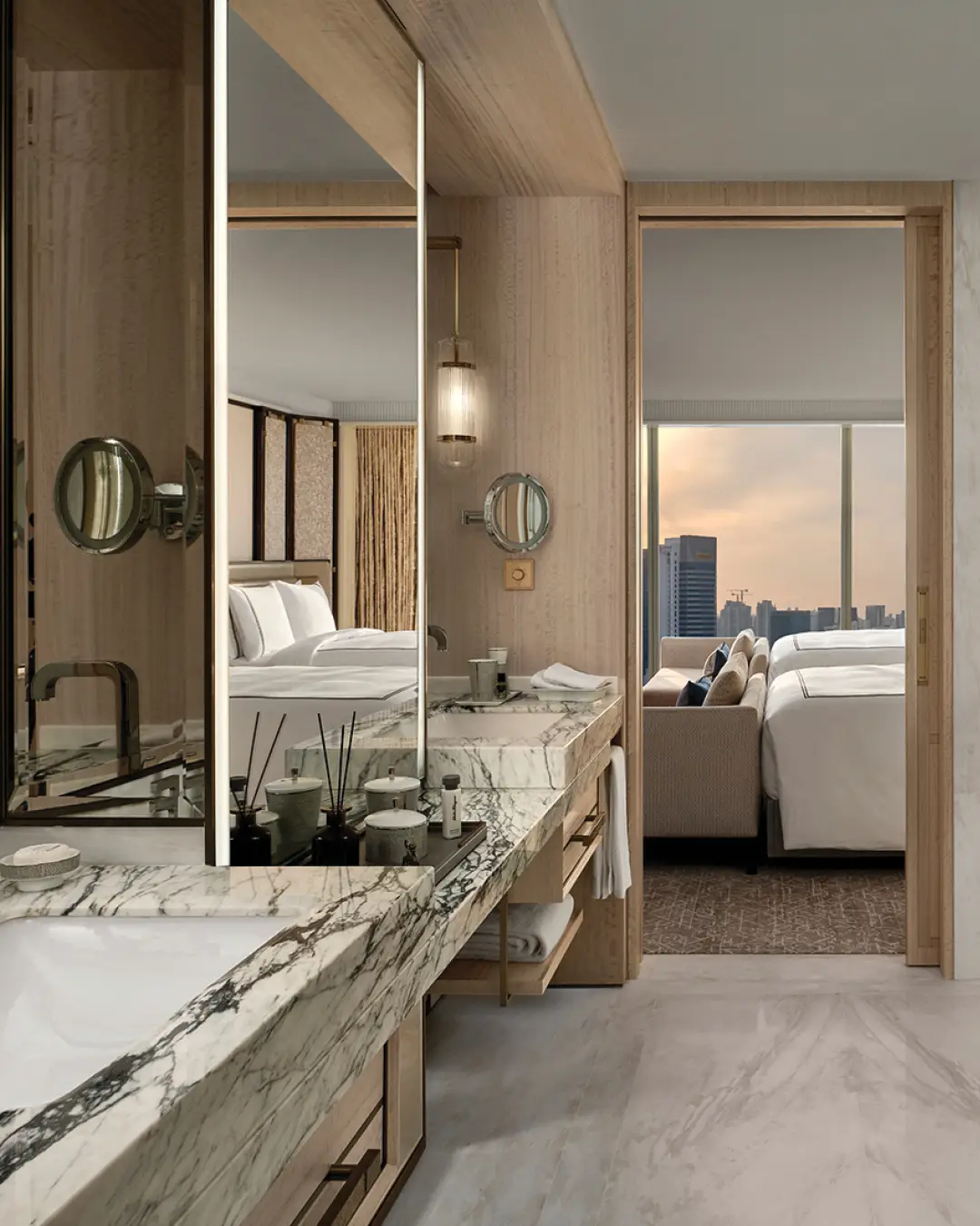 싱가포르 전경을 한 눈에 담는 럭셔리한 객실