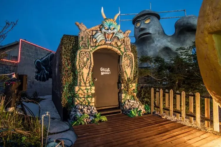 제주도의 색다른 공포체험 '고스트타운' [제주 애월의 볼거리]