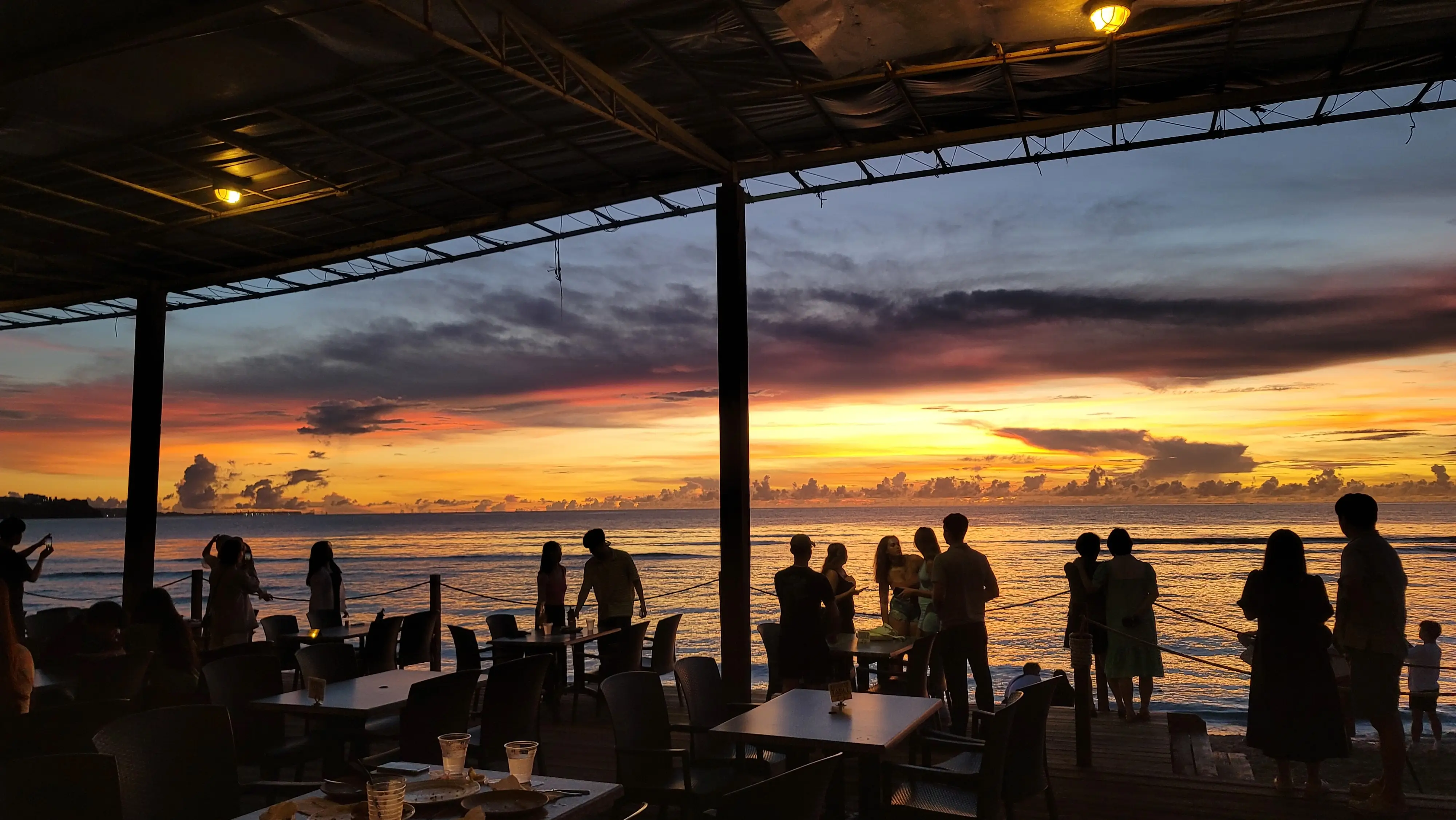 괌 더 비치 바 레스토랑 서프&터프