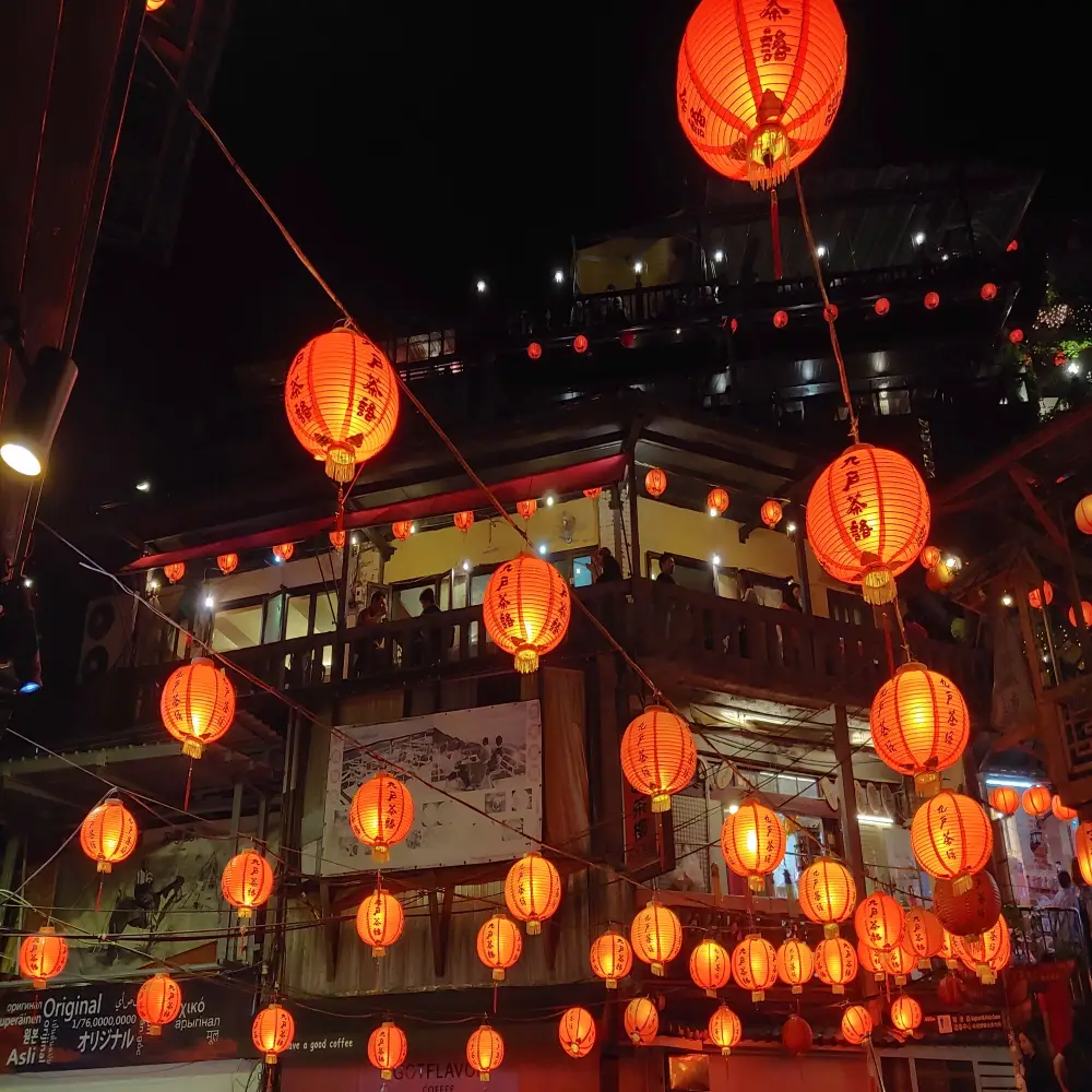 [한국어가이드] 대만 13시30분 예스지 (지우펀2시간) 야경 버스투어 (시먼역/메인역, 야시장 하차 가능)