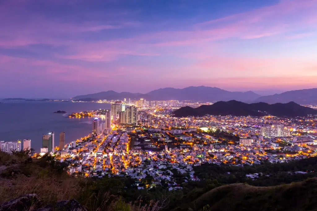 [나트랑/달랏5일-김해오후출발] NO옵션 + 월드체인 하얏트, 눈꽃망고빙수·마사지 90분 패키지